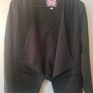 **STYLISH OPEN DRAPED BLAZER WITH POCKETS**